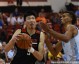 周琦夏季联赛首秀惊艳 大魔王开启NBA逐梦征程
