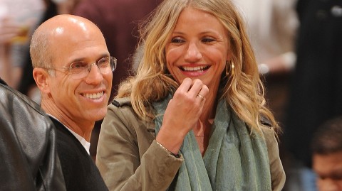 二零二六年美职篮季后赛 好莱坞巨星现场助阵篮球盛宴