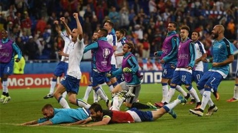 意大利VS爱尔兰！残阵对决+绝杀魔咒，谁将锁定欧国联四强？——欧国联14决赛次回合前瞻