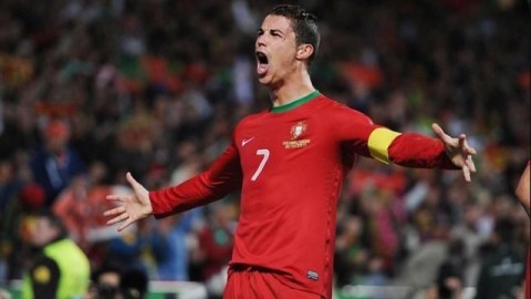 欧国联决赛：葡萄牙点球7-5西班牙，C罗加冕再添一冠
